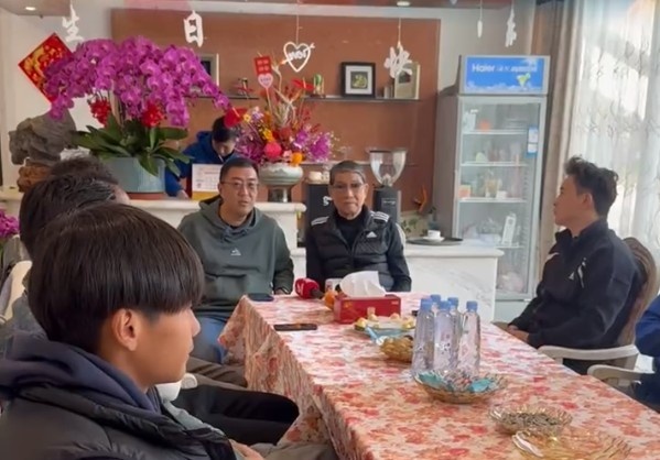  徐根寶寄語申花球員：世界杯出線才是硬道理，要為國家隊爭取榮譽
