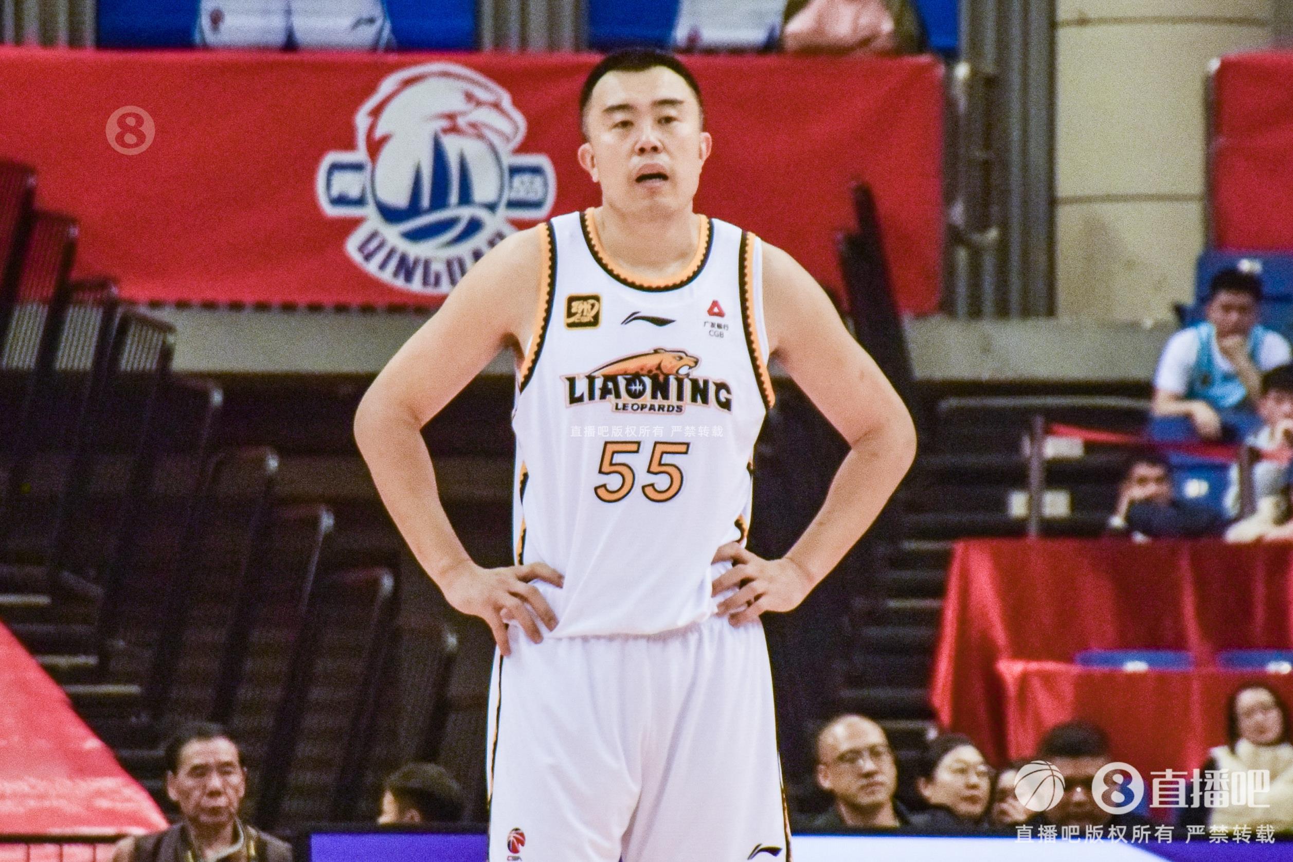  老將盡力了！韓德君5中4高效拿下14分6籃板